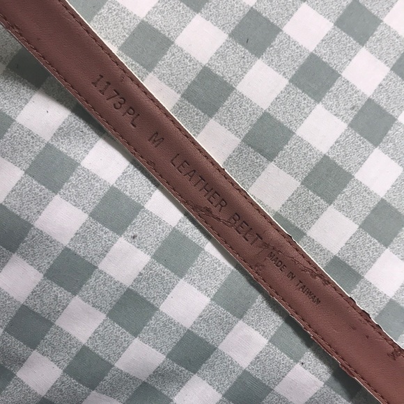 Cream leather belt gold/silver hardware size M - Picture 4 of 9